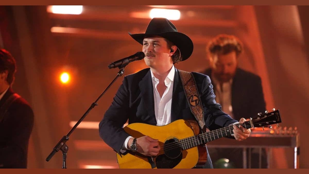 Zach Top Strikes Gold at the CMA Awards: A Debut to Remember!