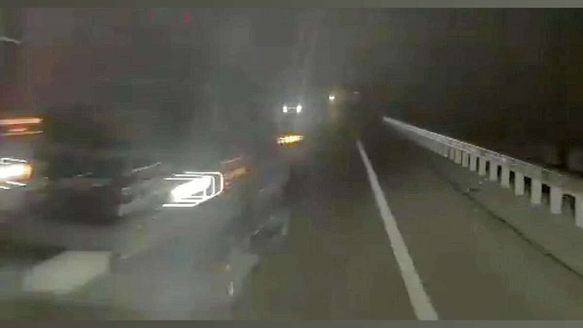 Life-Saving Swerve: How a Tesla Cybertruck Averted Disaster at 75mph
