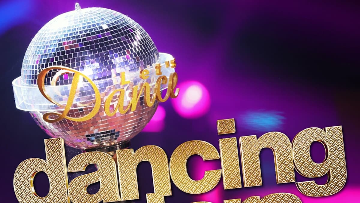 Dance Floor Triumphs: Robert Irwin Takes the Crown in Emotional Finale of 'Dancing with the Stars' Season 34