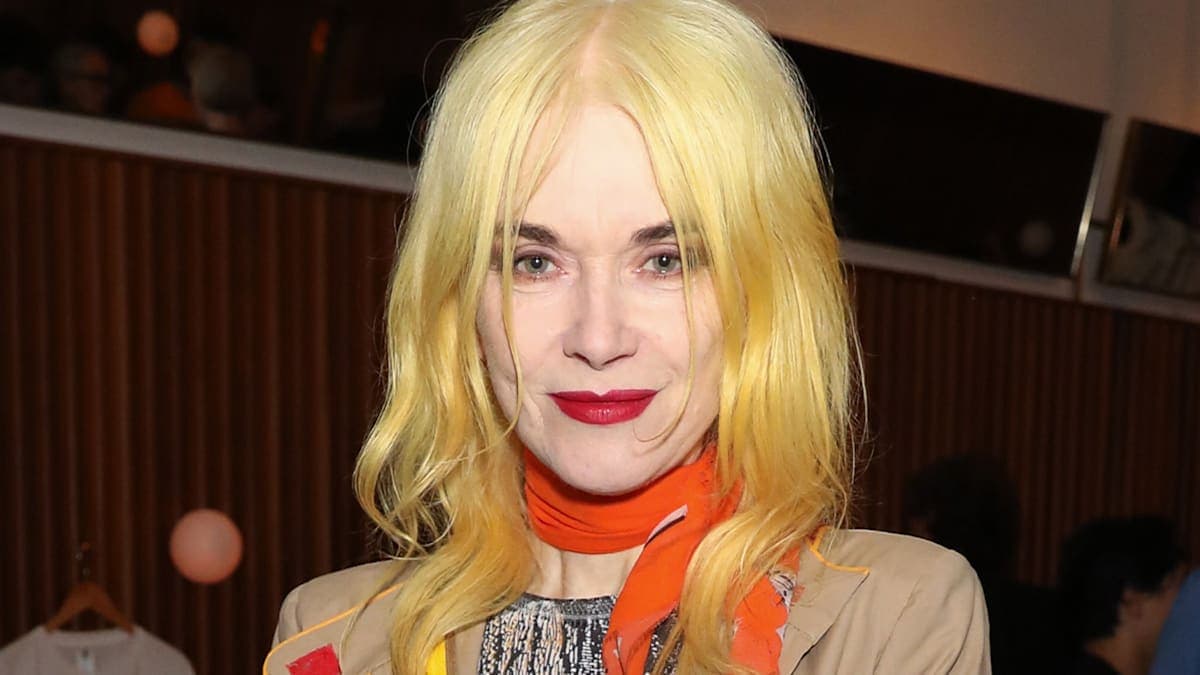Fashion's Vibrant Star, Pam Hogg, Passes—Remembering a Legacy that Shook the Runway!