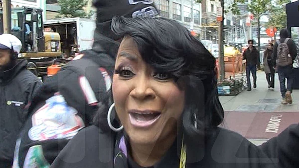 Patti LaBelle's Thanksgiving Menu Will Have You Salivating!