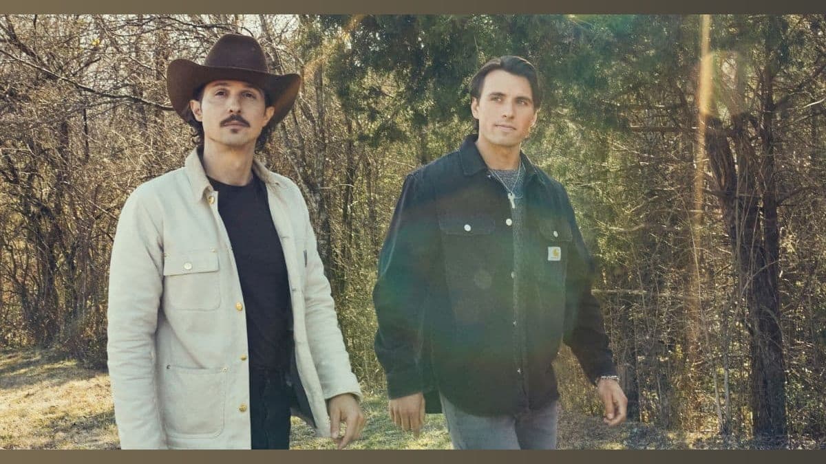 How a Lawn Chair Became the Heart of Ryan and Rory's New Hit
