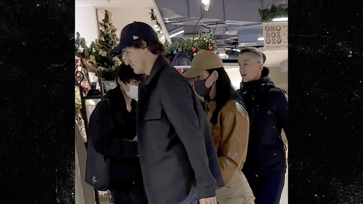 Katy Perry and Justin Trudeau: A Tokyo Dinner Date That’s Got Everyone Talking!