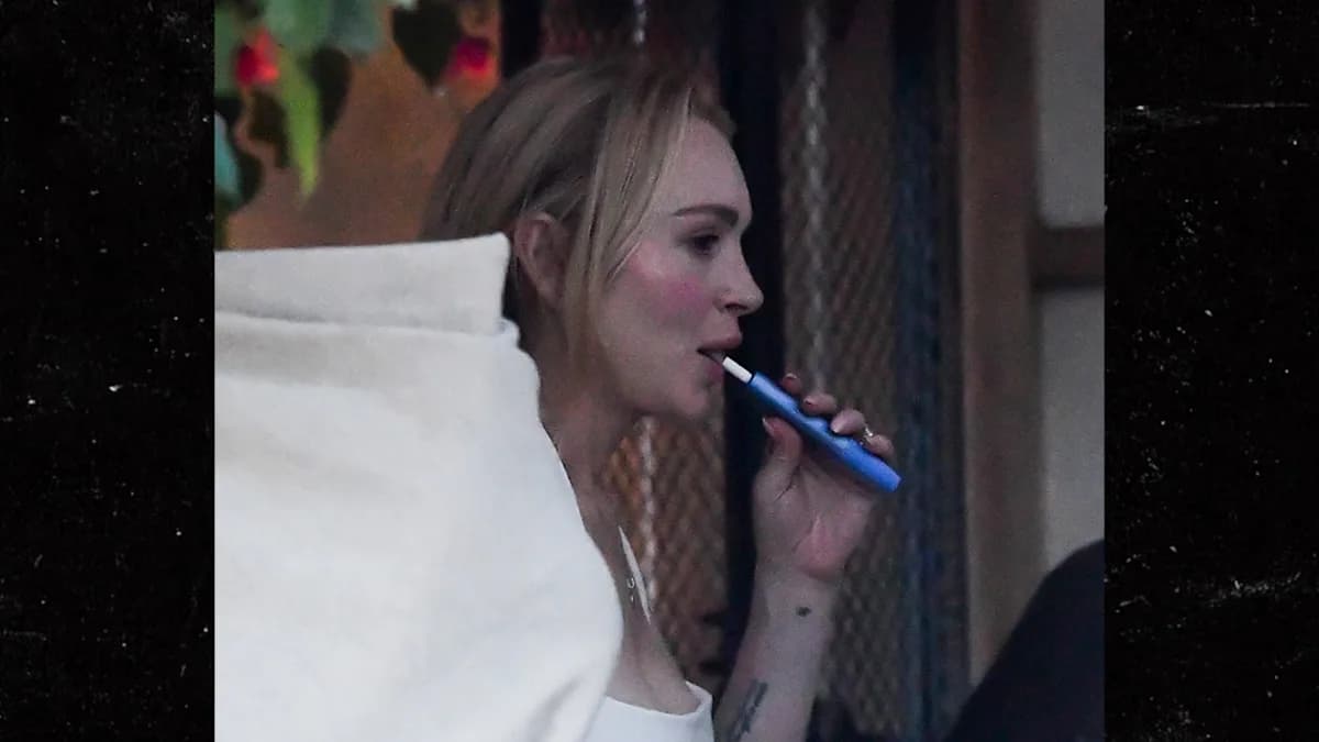 Vape Pens and Ice Cream: Lindsay Lohan’s Sweet Comeback in Miami!