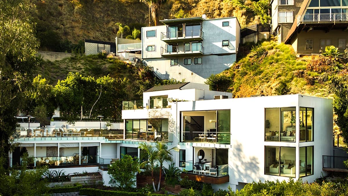 Lea Black Cashes In: Selling Her LA Dream Home for $6.6 Million!