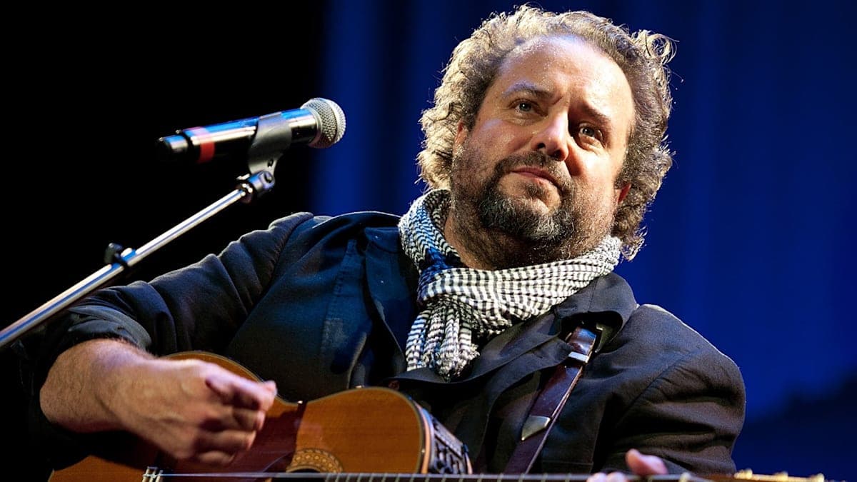 Raul Malo: The Heart of The Mavericks Leaves a Legacy of Music and Love
