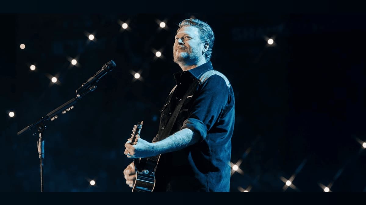Blake Shelton’s Journey: From Bowling Alleys to Stadium Glory!