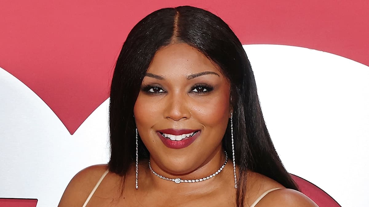 Lizzo's Legal Win: Goodbye Fat-Shaming Claims, Hello Courtroom Drama!