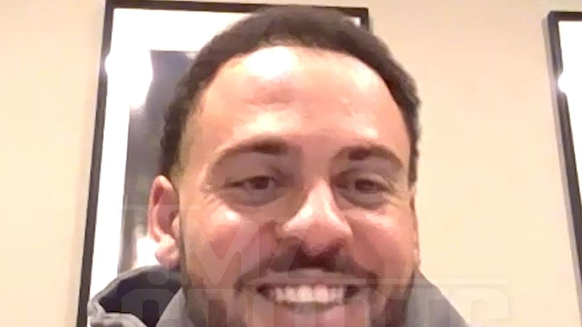 Michael Pittman Jr.'s Stunning Revelation: The Colts Sign Philip Rivers—What Happened Next?