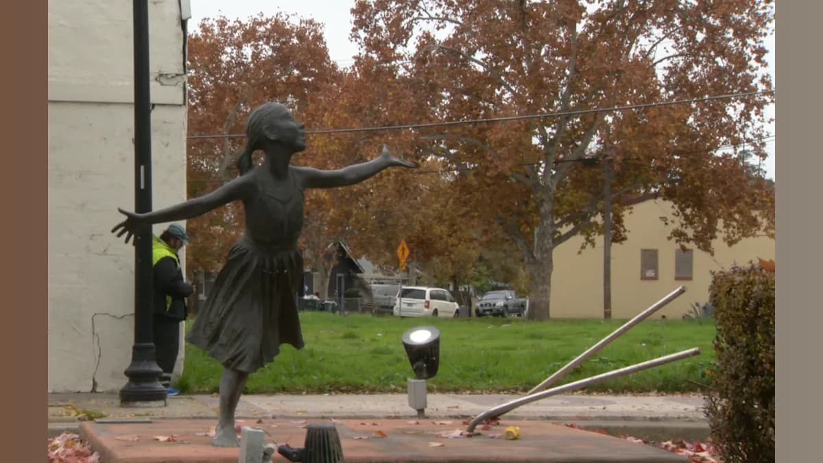 Dancing Into the Night: Sacramento's Beloved Statue Goes Missing!