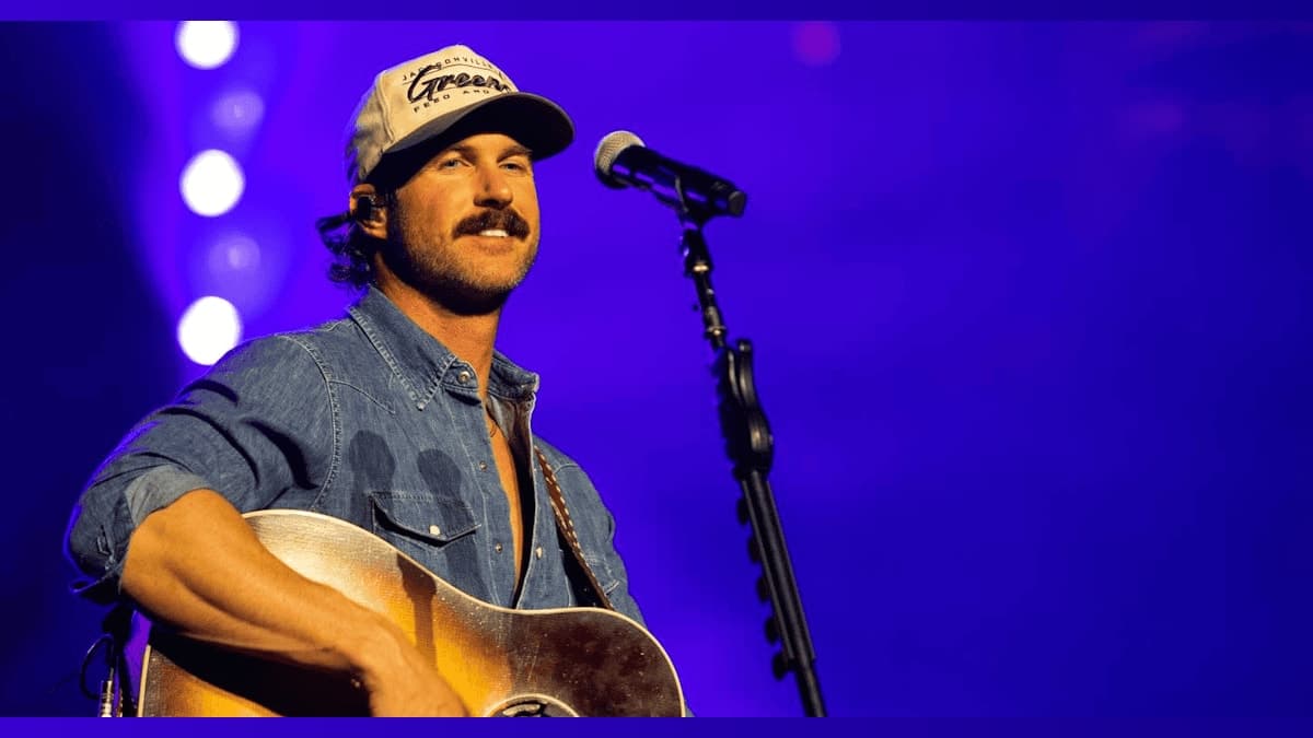 Riley Green Rides High with Record-Breaking No. 1 Hits: What's Next on His Playlist?