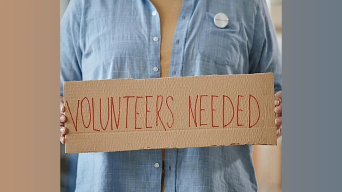 Unlocking Joy: How Giving Back Can Fill Your Heart This Holiday Season