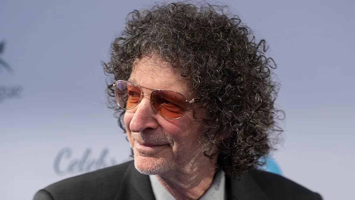 Howard Stern’s Not Going Anywhere: Three More Years of Radio Gold!