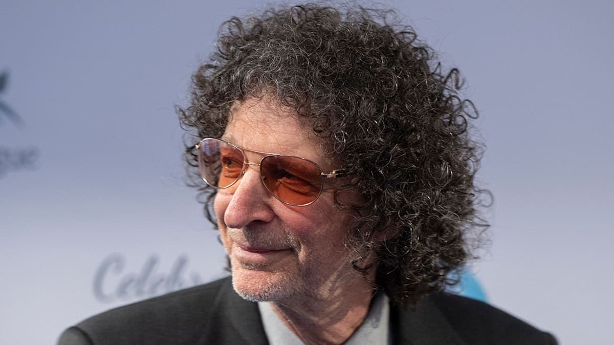 Howard Stern’s Not Going Anywhere: Three More Years of Radio Gold!