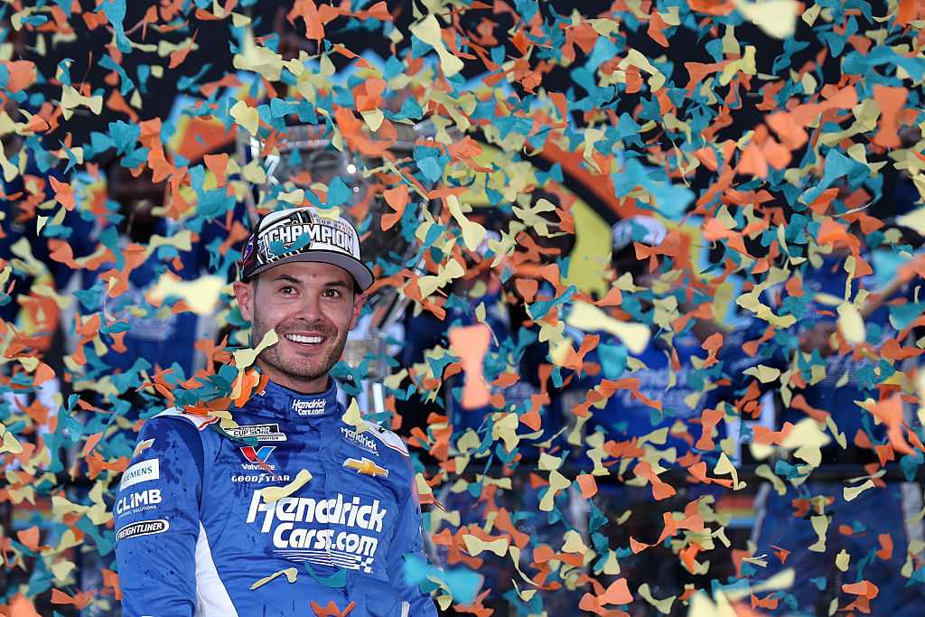 Elk Grove Revvs Up for Kyle Larson’s Victory Parade!