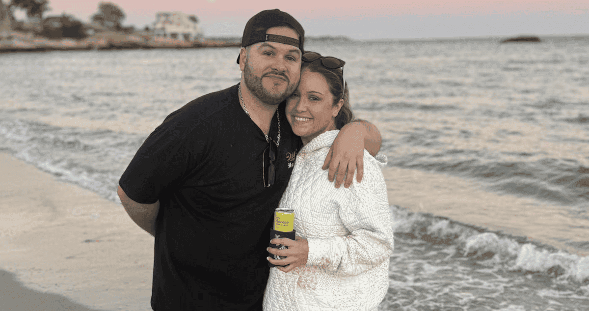 Strumming Into Love: How Alexandra Kay Found Happiness with Her Guitar Player